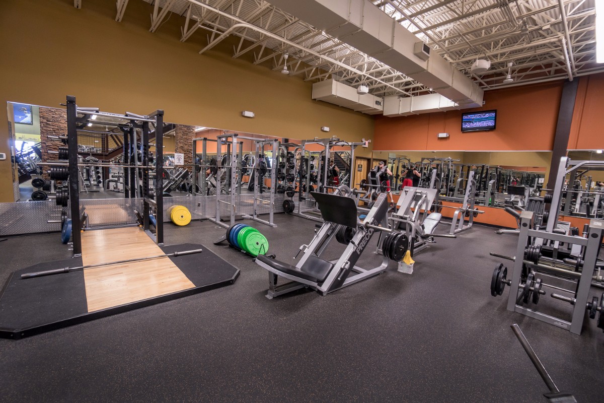 Richmond Midlothian Gold's Gym Virginia